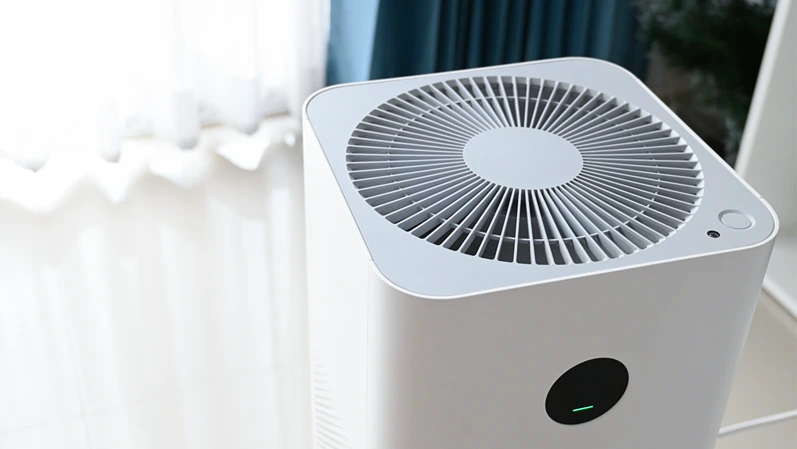 air purifier technology clean dust pm 2.5 in living room inside home for healthy care of respiratory system